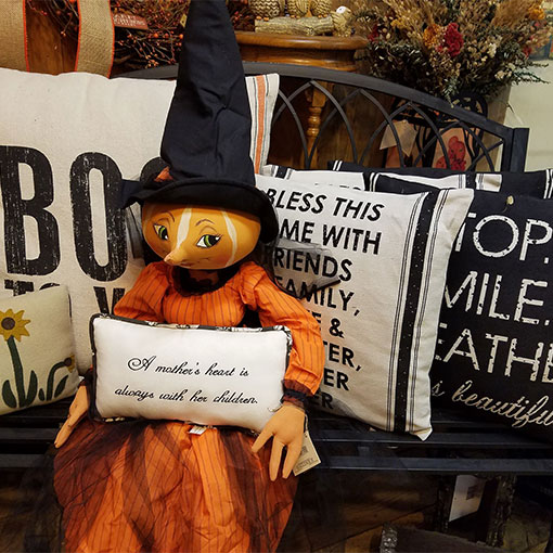 Terrific fall home decor for the autumn season at Howell's Pumpkin Patch 